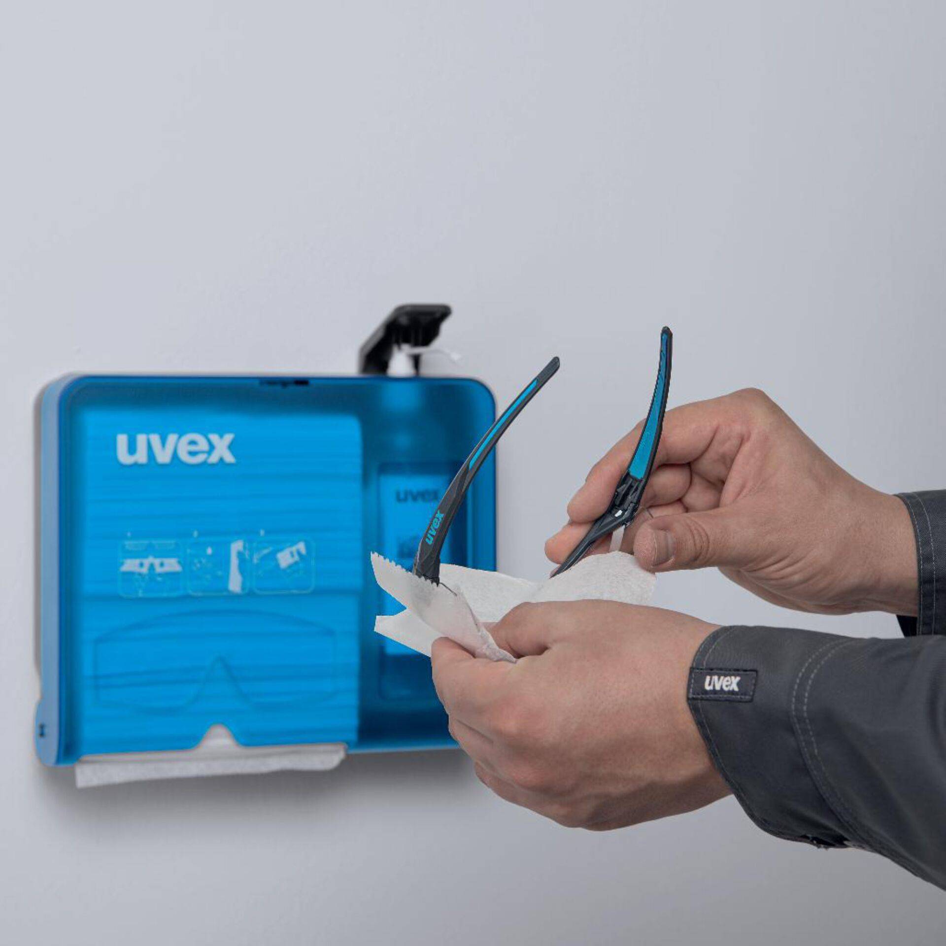 uvex brillenreinigingsstation-3