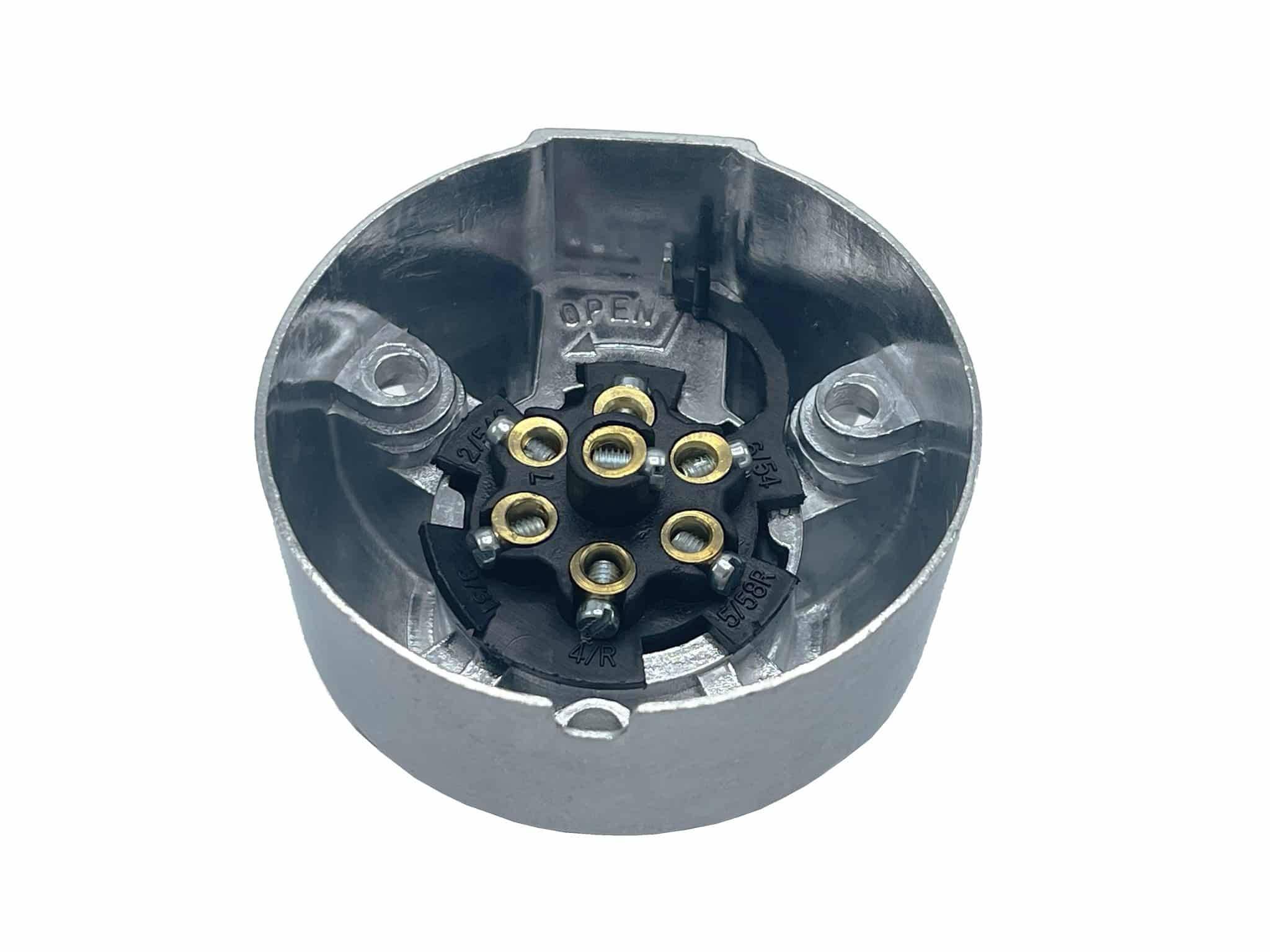Stekkerdoos 7 polig aluminium 12V-3