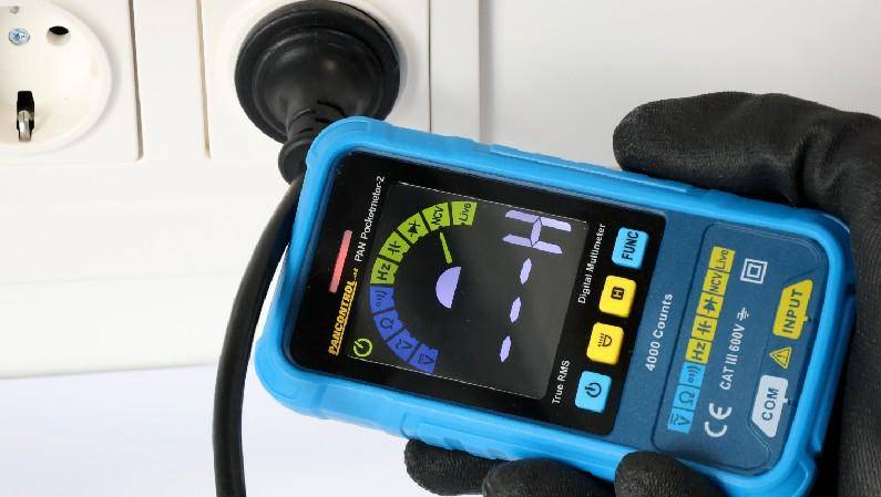 CAT III 600V true rms zakmultimeter-3