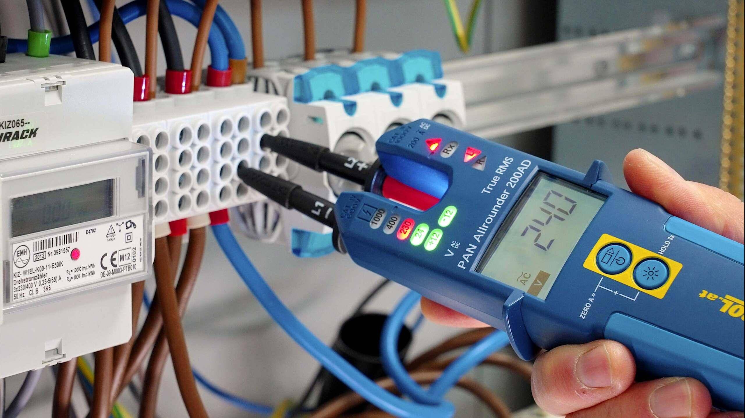 Stroom-/spanningstester met LED en LCD-scherm, 200A AC/DC-2