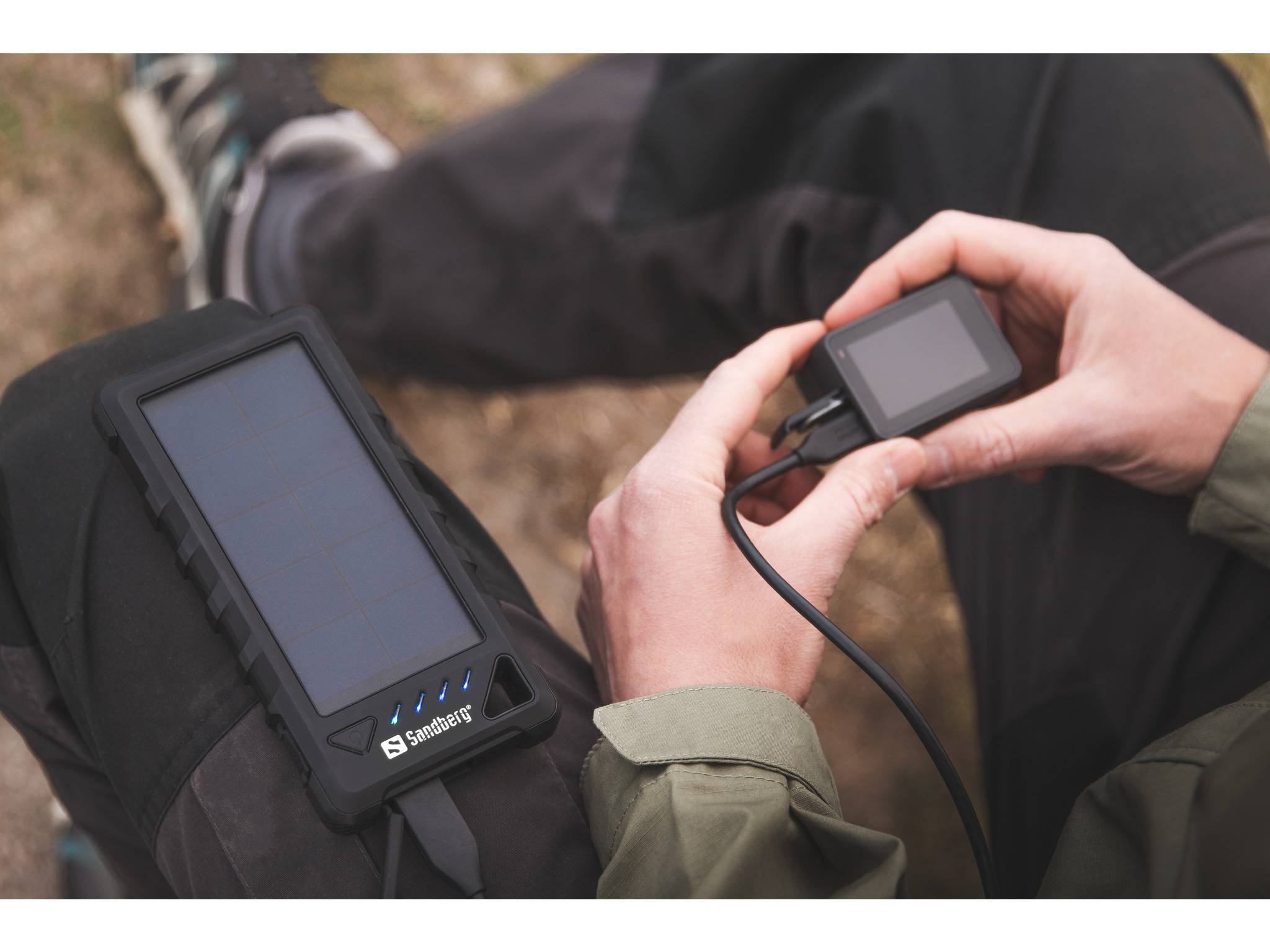 Sandberg Outdoor Solar Powerbank 16000 mAh 2 apparaten tegelij opladen-1