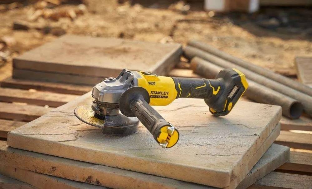 STL Haakse slijper STANLEY FatMax SFMCG710B-0