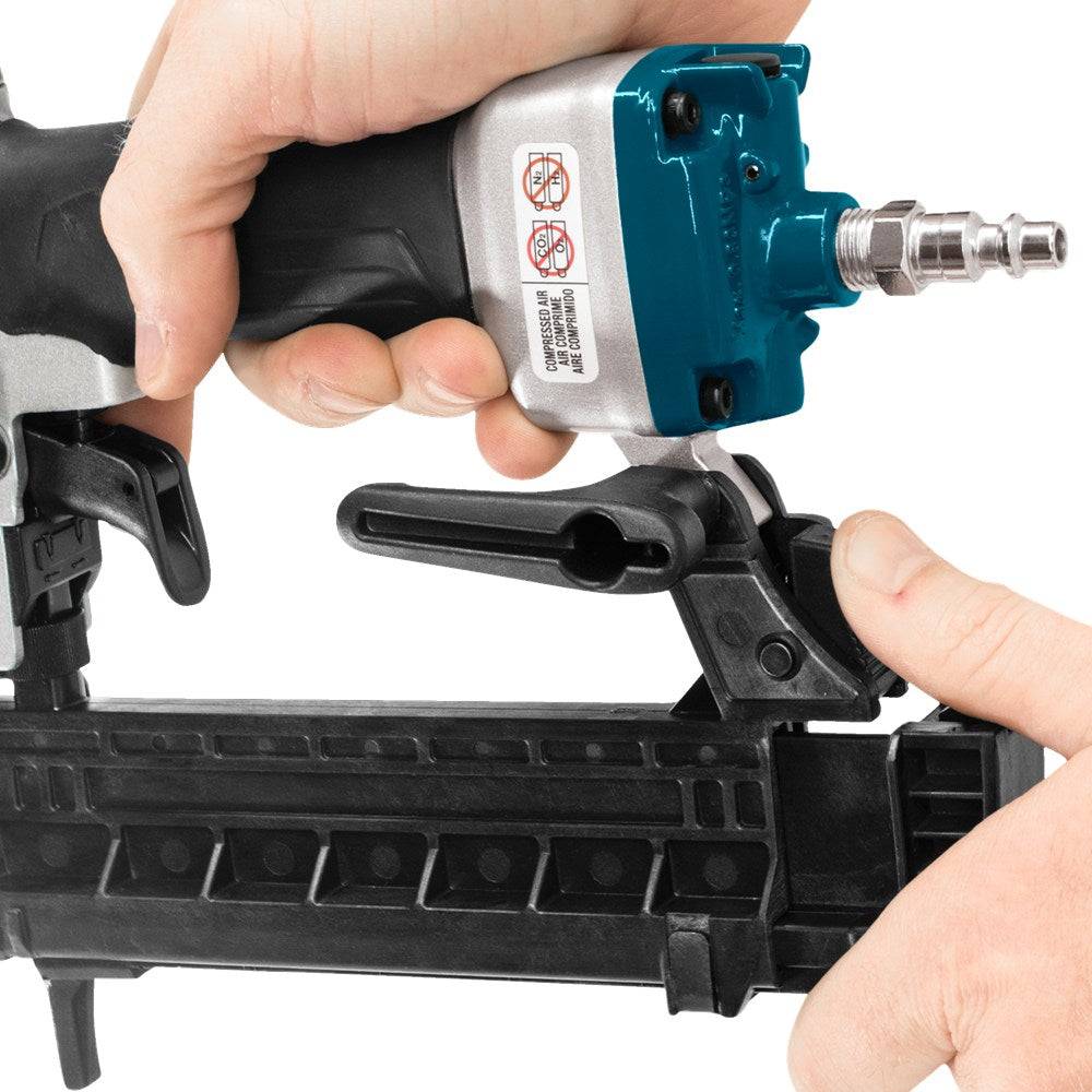 Makita AT638A 8 bar Nietmachine (Narrow Crown)-4