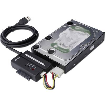 Externe harde schijf met USB-kabeladapter, aangesloten op een voedingsbron.