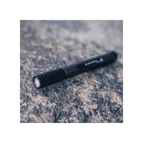 Ledlenser P4 Zwarte Penlamp LED 180 lm, 90 m, 2 x AAA, IP54-4