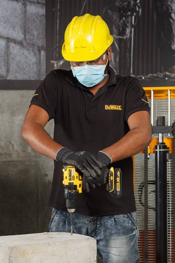 DEWALT DCD777D2T 18V Boor-/Schroefmachine met 2 x 2,0Ah Accu's en Oplader-0
