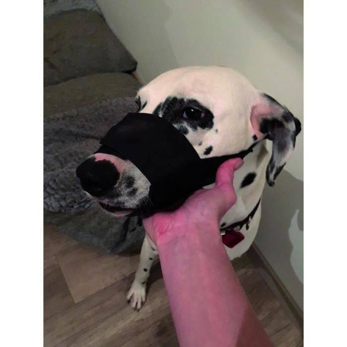YAGO Zwarte Nylon Muilkorf voor Grote Honden - Ademend Gaas-1