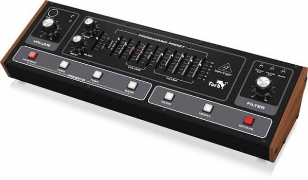 Behringer TORO Analoge Synthesizer - 2 VCO's, 5-octaven bereik - Eurorack