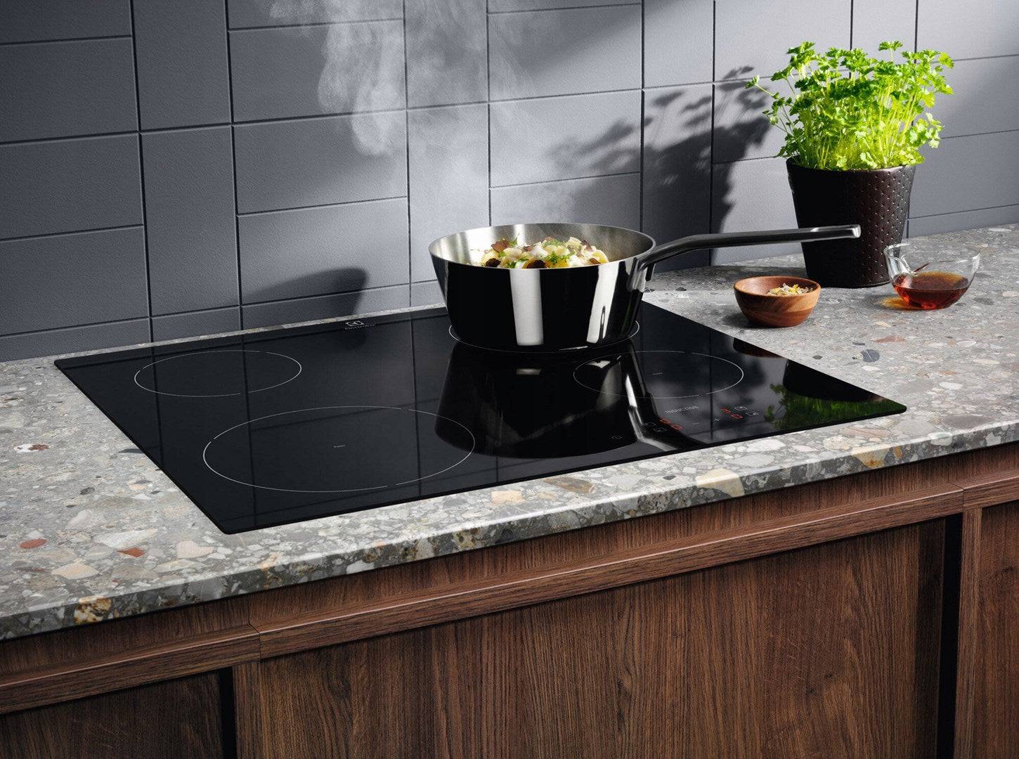 Electrolux Inductiekookplaat 59 cm 4 Zones Inbouw LIB60420CK-1