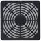 Een zwart vierkant ventilatierooster met een cirkelvormig, radiaal symmetrisch patroon. Bevat grijze deeltjes op het oppervlak.