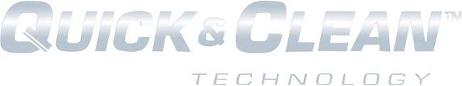 Een logo met de tekst 'Quick & Clean Technology' in blauw-glanzende letters.