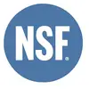 Blauw rond logo met de witte letters 'NSF' in het midden.