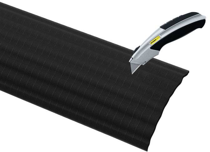 DEFENDER від Adam Hall Tip 85168 термопластичний поліуретан (TPU) чорний Кількість каналів: 4 90 мм Вміст: 1 шт.