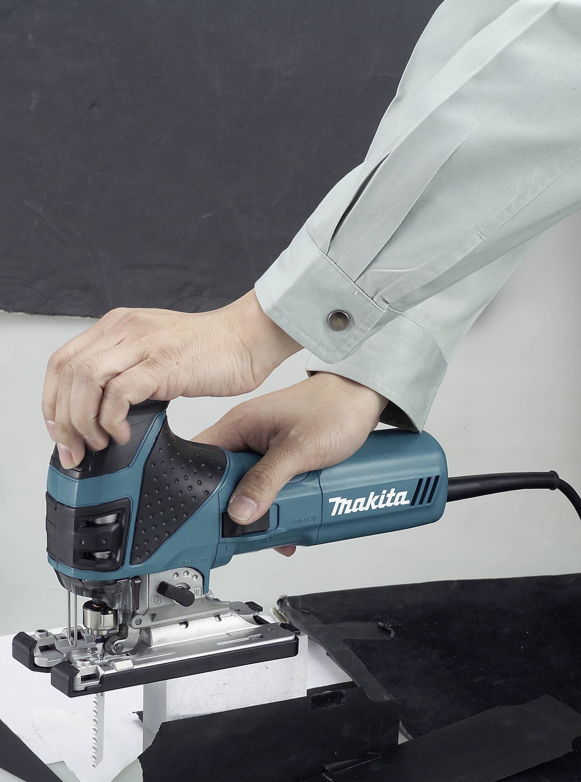 Лобзик Makita 4351FCTJ вкл. корпус 720 Вт