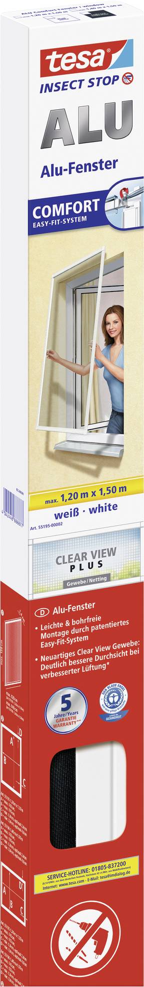 Opakowanie siatki przeciwko owadom do okien aluminiowych firmy Tesa. Przedstawia kobietę mocującą siatkę na ramie okiennej.