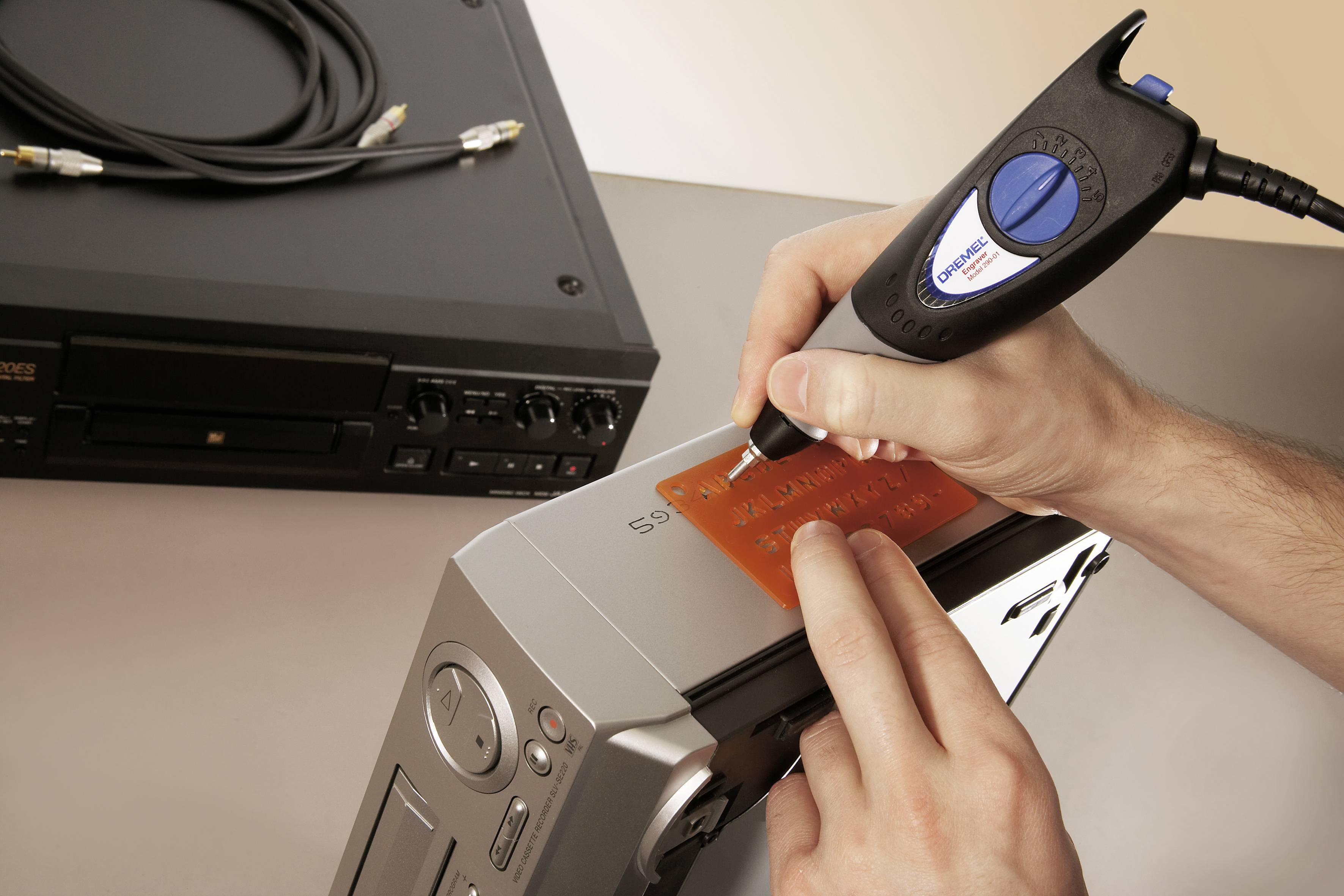 Центральний пробивний болт з твердосплавним наконечником, Dremel 9924 26159924JA, 3 шт.