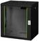 Szafa serwerowa z drzwiami szklanymi i zielonymi akcentami, przeznaczona do montażu ściennego. Zapewnia bezpieczną przestrzeń do przechowywania komponentów serwerowych.