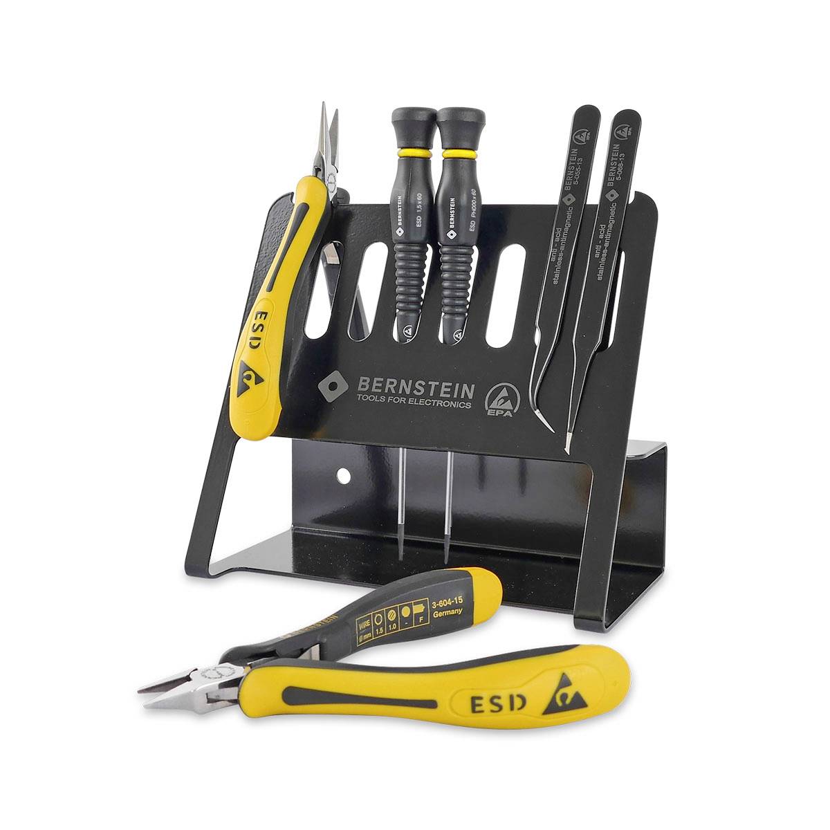 Zestaw precyzyjnych narzędzi elektronicznych, w tym śrubokrętów i pęset, w czarnym stojaku oznaczonym napisem 'Bernstein Tools for Electronics'.