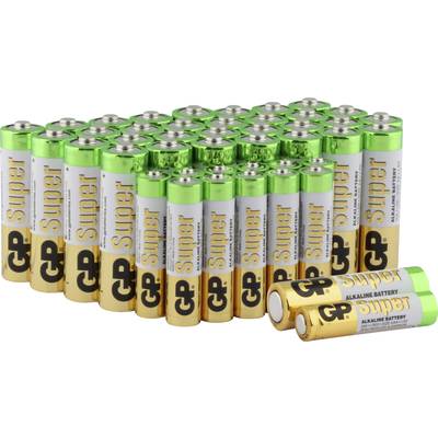 Baterie alkaliczne GP w opakowaniu 40 sztuk, dwie baterie leżą osobno.
