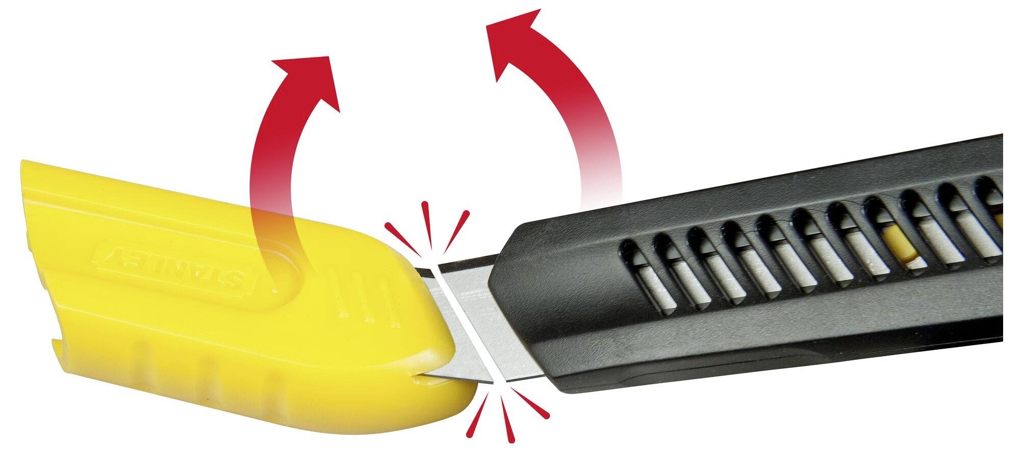 Nóż do cięcia z czarną rękojeścią i żółtą osłoną ostrza. Czerwone strzałki wskazują kierunek ruchu podczas zdejmowania osłony.