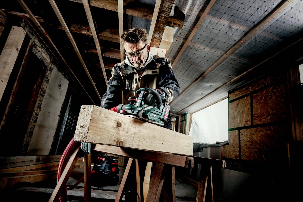 Акумуляторний рубанок Metabo HO 18 LTX 20-82 602082840