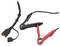 Kable rozruchowe do akumulatora z czerwonymi i czarnymi zaciskami podłączonymi do czarnego przewodu zasilającego.