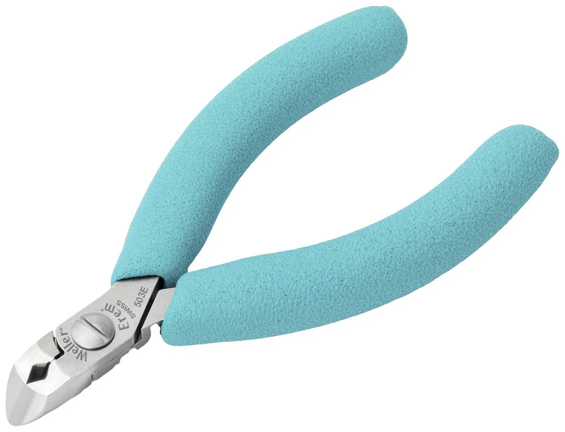 Szczypce z turkusowymi uchwytami. Posiadają metalowe ostrza, nadające się do cięcia przewodów lub innych małych materiałów.
