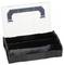Otwarte, czarne, prostokątne pudełko magazynowe z przezroczystą pokrywą i uchwytem, przeznaczone do organizowania małych przedmiotów lub narzędzi.
