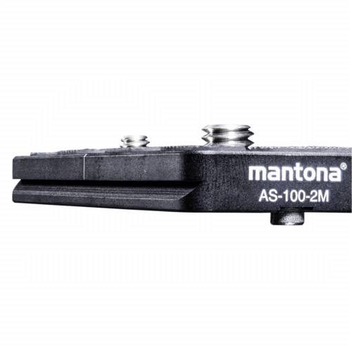 Płyta szybkomocująca metalowa marki mantona, model AS-100-2M, z dwoma gwintami śrub, widok z boku na białym tle.