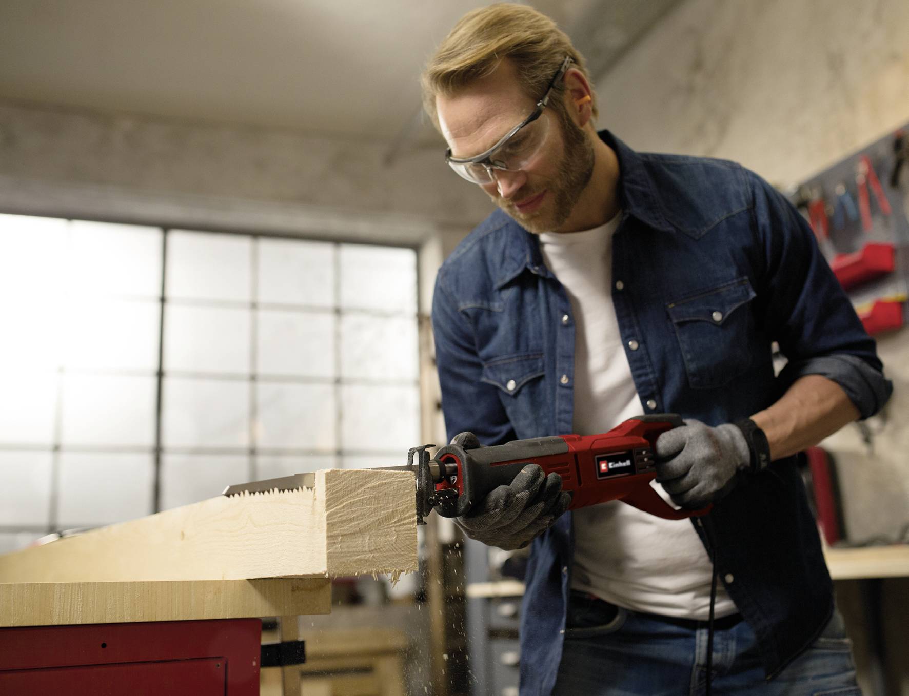 Einhell TE-AP 750 E Шабельна пилка 4326170 з аксесуарами 750 Вт