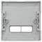 Osłona przełącznika z szarego tworzywa sztucznego z podwójnym prostokątnym otworem pośrodku, przeznaczona do instalacji elektrycznych.