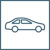 Prosty symbol samochodu, przedstawiony w widoku z boku za pomocą schematycznie narysowanych kół i okien.