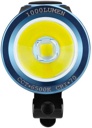 Okrągła lampa LED z napisem '1000 lumenów, CCT: 6500K, CRI: 70', prezentująca parametry wydajności i charakterystykę barwową.