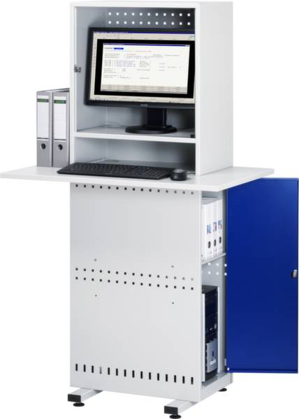 Szafka komputerowa z monitorem, klawiaturą i komputerem. Dwa segregatory po lewej stronie i sześć pudełek za niebieskimi drzwiczkami w prawym dolnym rogu. Idealna do organizacji biura.