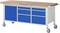 Stół warsztatowy na kółkach z niebieskim frontem szuflad i drewnianym blatem roboczym.