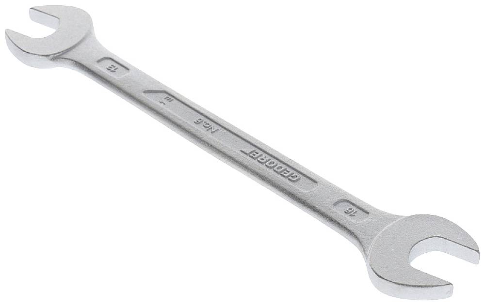 Srebrny klucz płasko-oczkowy o rozmiarach 13 mm i 17 mm, stosowany do prac mechanicznych.