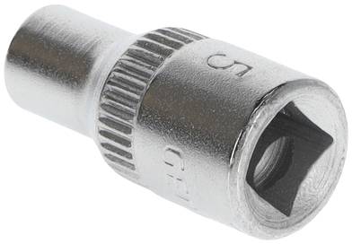 Metalowa nasadka z oznaczeniem rozmiaru, stosowana w grzechotkach i narzędziach.