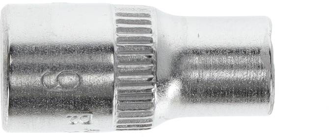 Metalowy element z rowkami i okrągłym otworem, prawdopodobnie część narzędzia lub adapter.