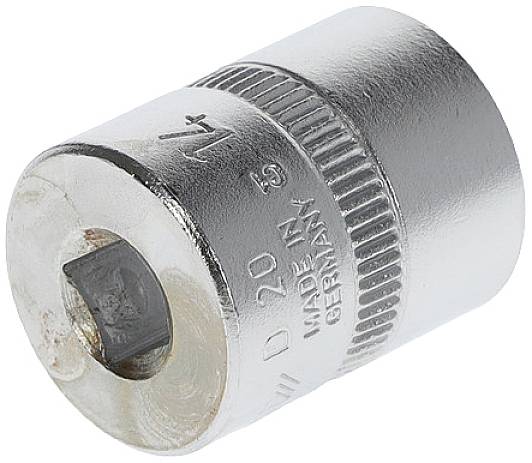 Metalowa nasadka z grawerem 'Made in Germany', odpowiednia dla kluczy lub grzechotek z kwadratowym napędem.