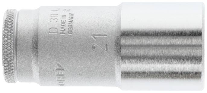 Nasadka klucza metalowego z grawerem 'D 30 L, Made in Germany', rozmiar '21', kształt cylindryczny, krawędź ryflowana.