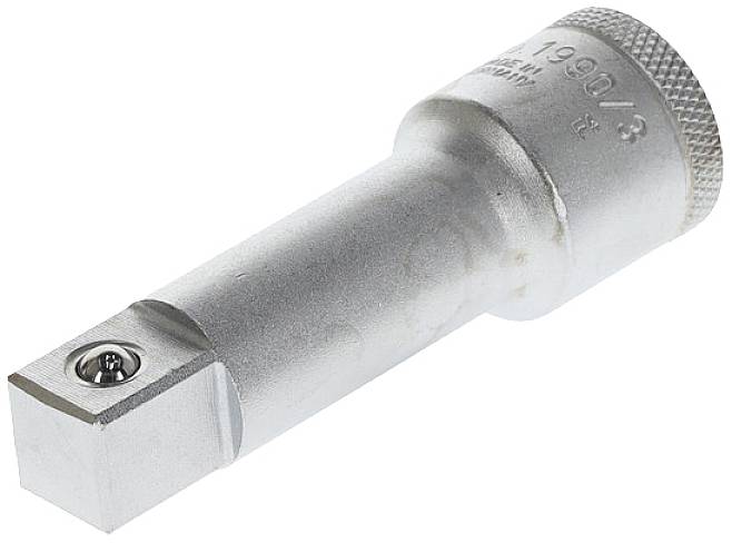 Srebrny adapter klucza nasadowego z kwadratowym końcem i okrągłą powierzchnią uchwytu, używany do dokręcania lub odkręcania nakrętek.