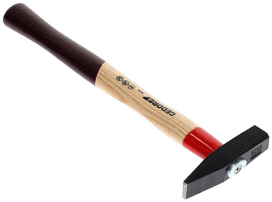 Młotek z drewnianą rączką i czarną główką, odpowiedni do prac budowlanych uniwersalnego zastosowania.