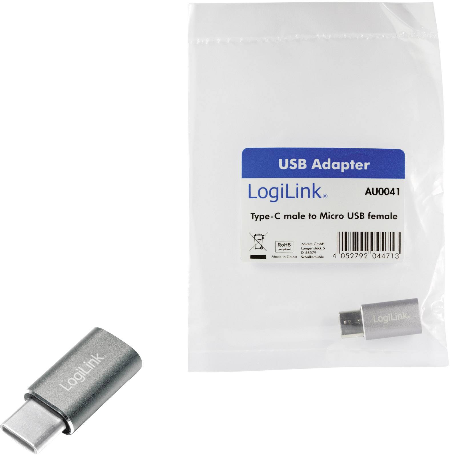 Zestaw adapterów USB firmy LogiLink: wtyk Typ-C do gniazda Micro-USB. Adapter metalowy obok oryginalnego opakowania.