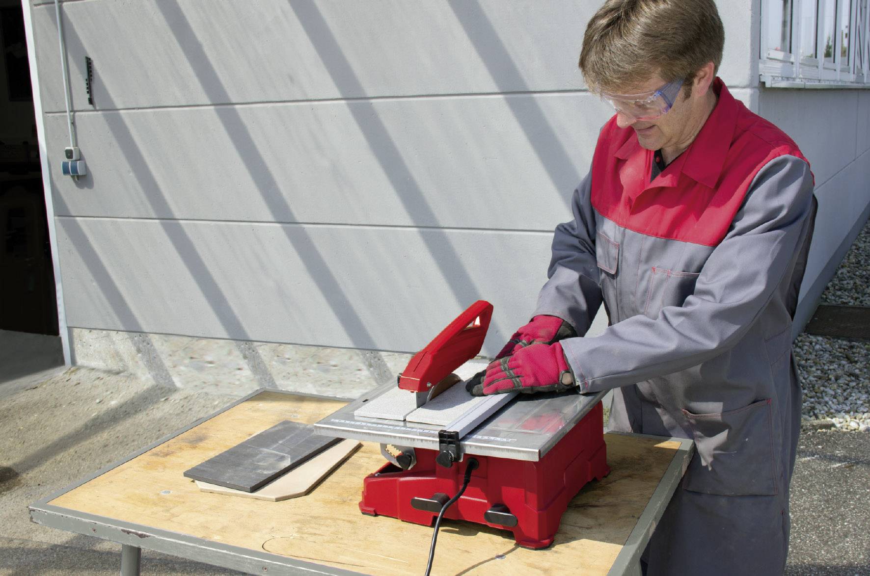 Плиткоріз Einhell TC-TC 800 180 мм 25,4 мм 240 В