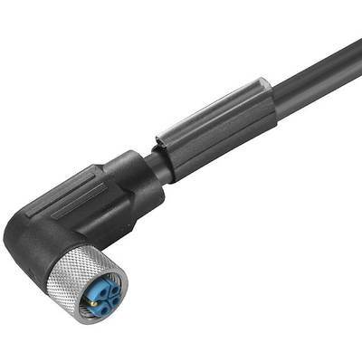 Czarny, zagięty kabel z srebrnym metalowym wtykiem i niebieskim gniazdem, używany do połączenia elektronicznego.