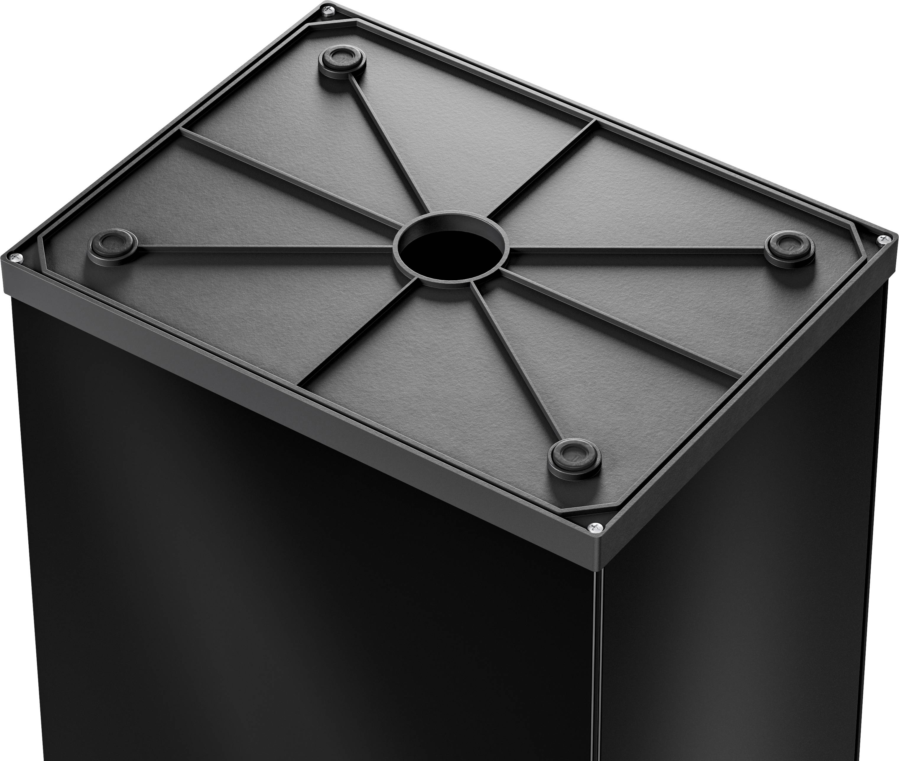 Czarny, kwadratowy cokół z wzmocnieniem krzyżowym i centralnym otworem u góry, odpowiedni jako podstawa do tabliczek lub mebli.