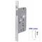Zamek drzwiowy BASI, lewostronny (DIN), srebrny, z technicznym rysunkiem montażowym w prawym dolnym rogu.