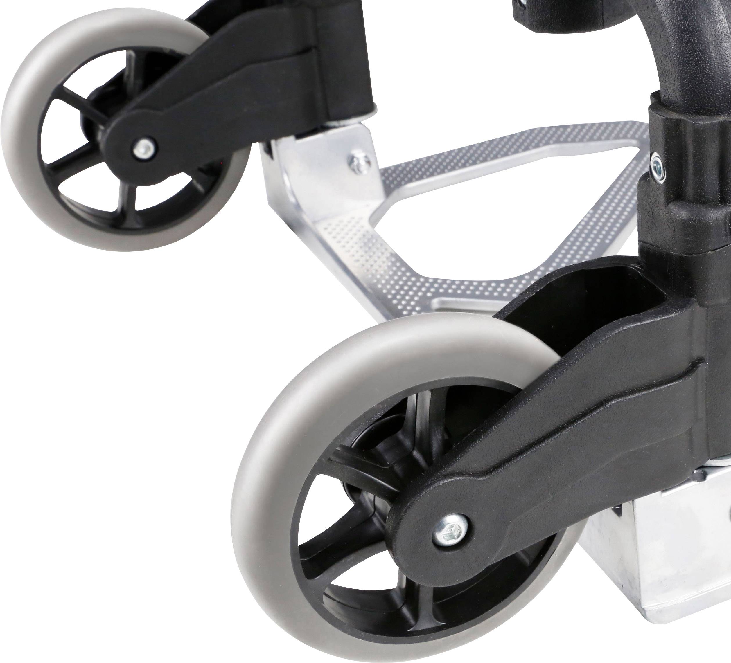 Dwie czarne rolki kierowane wózka na metalowej ramie, gotowe do poruszania się.