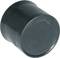 Czarny plastikowy korek do rury, o kształcie cylindrycznym.