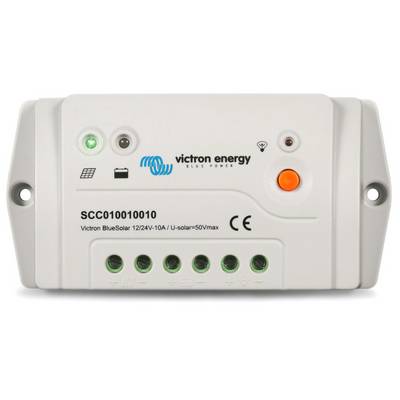 Ładowarka z sześcioma portami, wskaźnikami LED, dużym pomarańczowym przyciskiem. Napis 'Victron Energy', model 'BlueSolar SCC010010010'.